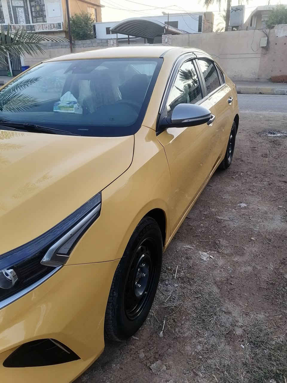 فورتي موديل 2023 صفرة بدون رقم
فول مواصفات عدة الفتحة
ضرر طخطخات بيهة وموجود رقم شاصي
ونصبغت صفرة سيارة كاملة ما بيها اي نقص 
ماشية 11الف
مكاني ديالى بعقوبة
الاستفسار
***********
