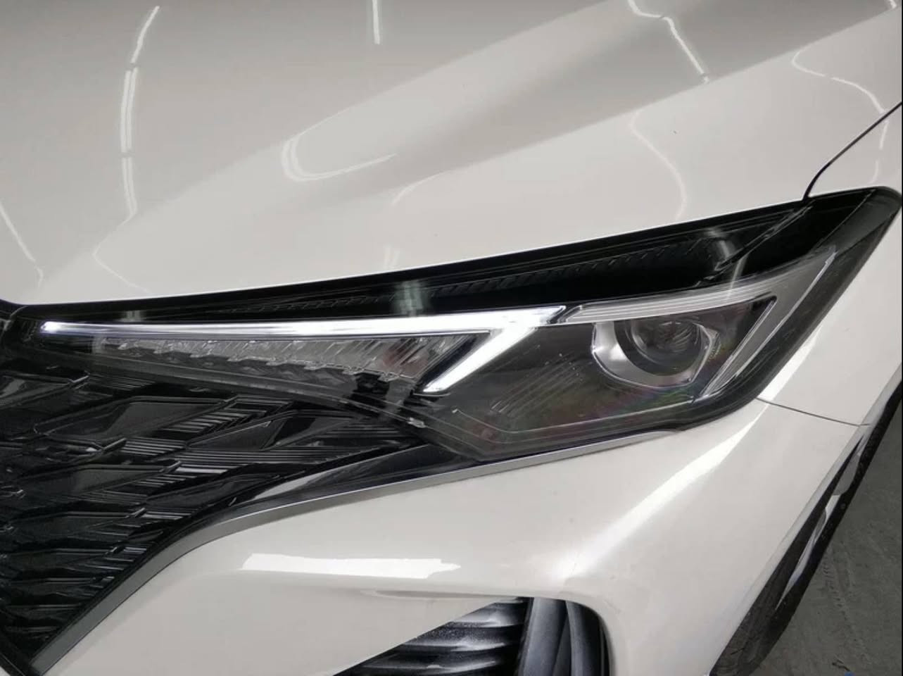 🚗Changan Eado 2025 PLUS
Couleur : blanc
Kilométrage : 6 300 km
Date de première immatriculation : juin 2025
État : peinture d'origine
Légère retouche de peinture sur une partie du pare-chocs avant
Moteur 1,5 litre + boîte manuelle à 5 vitesses
Le véhicule a passé tous les contrôles avec brio
Transparence totale sur l'état du véhicule : je m'engage à signaler tous les défauts au client
Prix de gros avantageux
Nous invitons tous nos amis à établir une collaboration à long terme !


**إذا كنت صاحب هذا الإعلان وتريد حذفه لأي سبب، رجاءا أرسل رسالة إلى الدعم الفني**