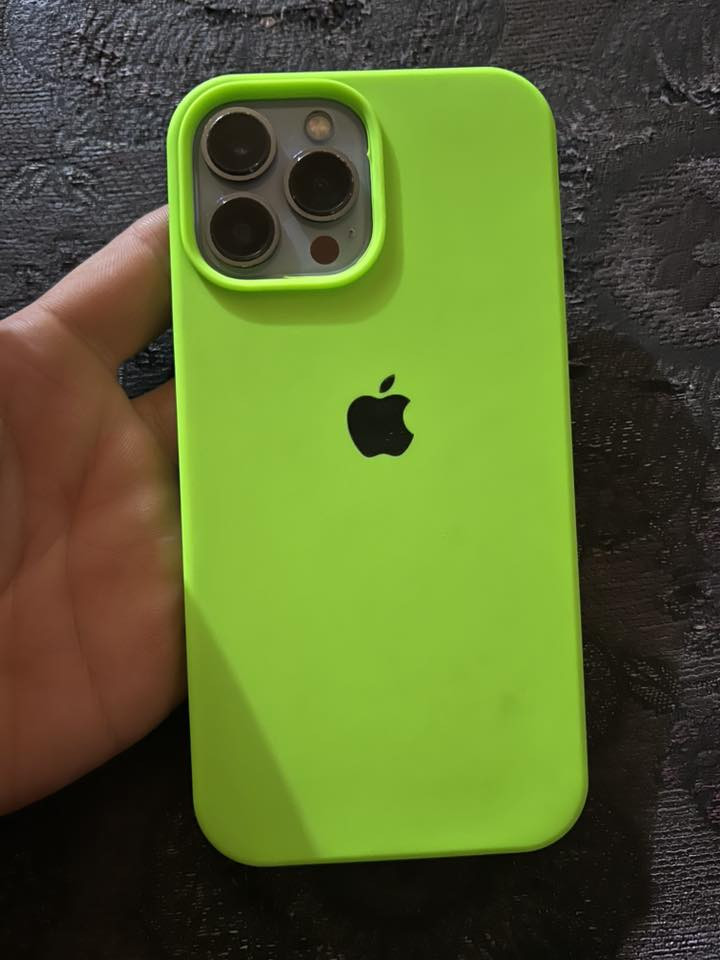 السلام عليكم 13 برو ماكس جهاز يخبل اخذته اول منزل مستبدل بي فقط بطاريه اصليه وكامره الاماميه مثل موضح بلصوره مكانبي بغداد الكريعات  السعر 550  وبي مجال قليل 
رقمي ***********
