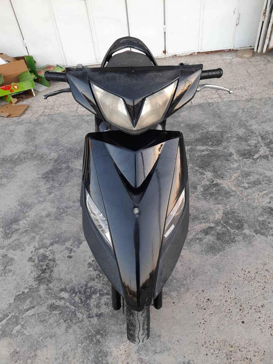 لسلام عليكم دراجة ثعلب نضيفة كلة بلادي كاملة اي نقص مابيهة نكرة سلف شلعة معدل فول لسعر 550 لمكان لغزالية لشراي يتصل ***********
