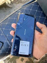 اسلام عليكم جهاز للبيع ريدمي كي 40 كيمنك الذاكرة 256 90 فريم العشوائي ...