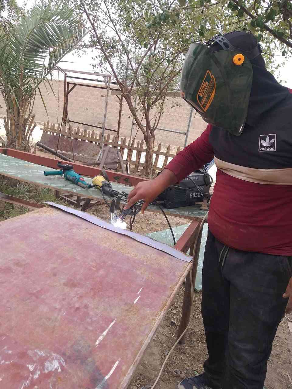 خير الناس من نفع الناس
حداد متنقل يجيك البيتك واسعاره بيه خوف الله الحداد ابو ياسين ***********
ماعندي مصلحه وياه 
بس حبيت اخدمه لوجه الله
