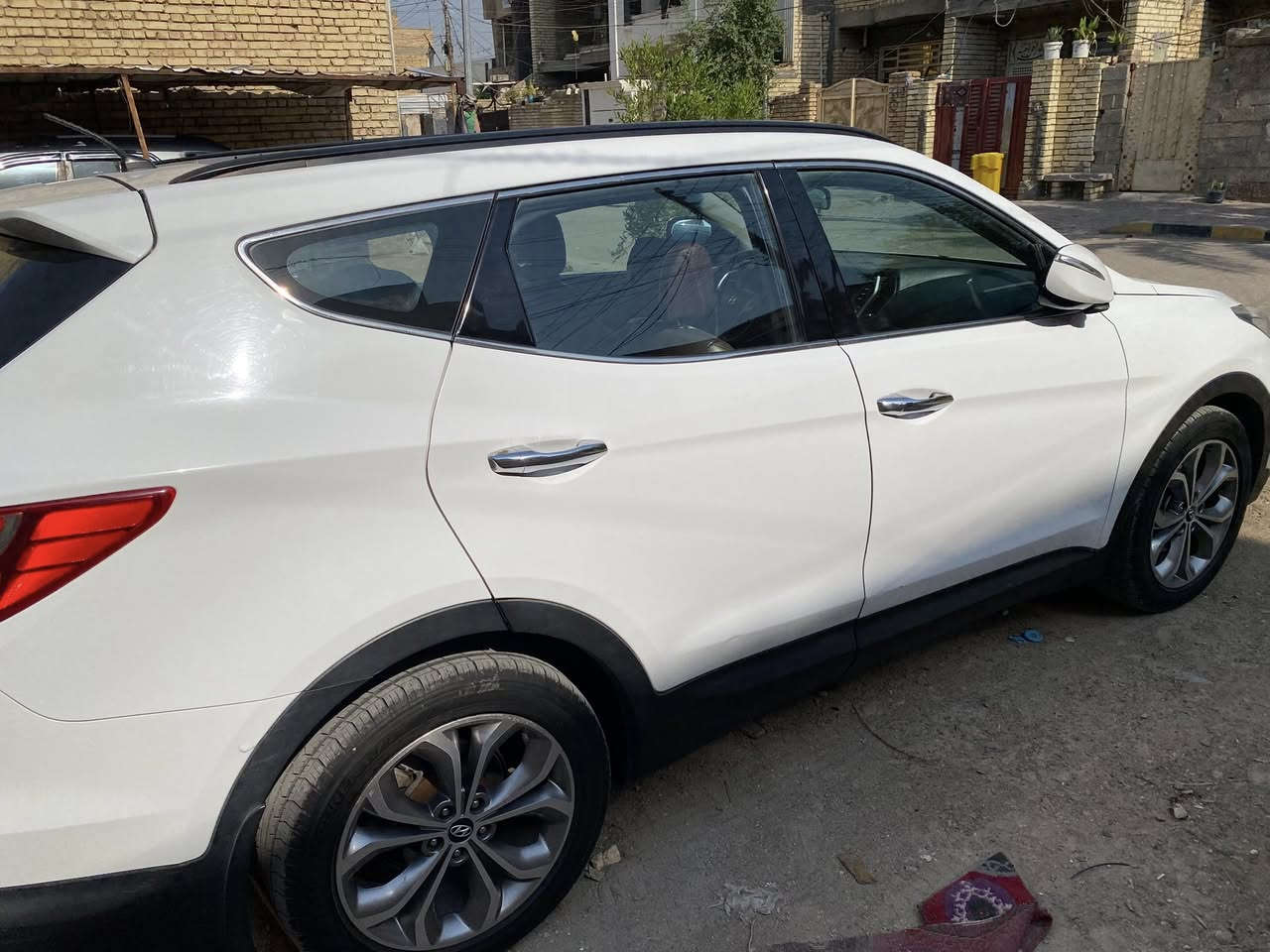 السلام عليكم 
سنتافي 2013 مكينة وكير خير من الله 
البيع السعر 160 وبيه مجال بسيط 
مكان بغداد الحسينية مال الرشدية 
رقمي *********** والشراي يخابر
