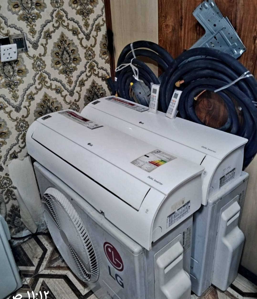 سبالت  عدد2. أل جي  أنفيرتر  2طن تايلندي ألأصلي  تدفئه تبريد  نسبة النظافه 95%.كامل الملحقات غاز410ضاغط أستوائيT3دبل راديتر  بواري  جديد كيبلات ريموت بلادي حماله للقطعه الداخليه كلهن بلاديات ضمان عل شد سعر السبلت الواحد ب 550قفل علمأ أن سعر الجديد ب مليون و75ألف المكان بغداد الرصافه ألشراي أتصال فقط غير متواجد عل فيس 
***********
