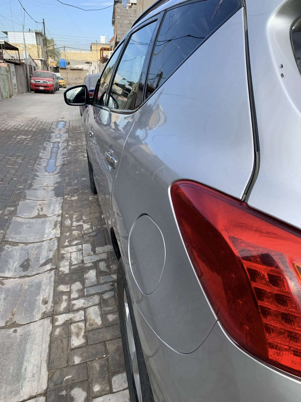 مورانو 2009 وارد امريكي بدون غرق حاث جاملغ وجزء بسيط من الباب الامامي جهة السايق والباقي كلها ليبل واحد سيارة جاهزة من كل شي عدى تبخير بسيط جدا بالصالنصة ومن قبغ المحرك والقطرة لا بخار ولا نفخ ونضوح جدا قليل من صوندة الباور صارلها اكثر من سنة عندي وهذا وضع محركها تطلع بيها وين ماكان السعر 75 وباسمي المكان بغداد قرب مستشفى الشعب الجديدة


**إذا كنت صاحب هذا الإعلان وتريد حذفه لأي سبب، رجاءا أرسل رسالة إلى الدعم الفني**