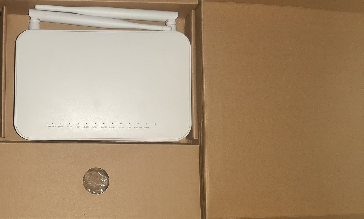 سڵاو ... 
ڕاوتەر....
 بۆ فرۆشتن...
شوێن-کەلار....
...... XPON ONU GE ....
تایبەتمەندیەکانی.. 
۱-بۆ Iq-Online ,Optiq ,بۆ ئەو کۆمپانیایانە ئەبێ کەسیستەمی Fiber Opitc بەکارئەهێنن....
۲-بۆ ئینتەرنێتی نۆرماڵ ئەبێ لەڕێی بەکارهێنانی کێبڵی Lan وەک هێڵەکانی ئایکو،پاشا،زانا،هتد...
....بۆ کڕینی نامە بنێرە..


**إذا كنت صاحب هذا الإعلان وتريد حذفه لأي سبب، رجاءا أرسل رسالة إلى الدعم الفني**