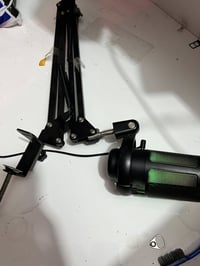 إلكترونيات • اكسسوارات