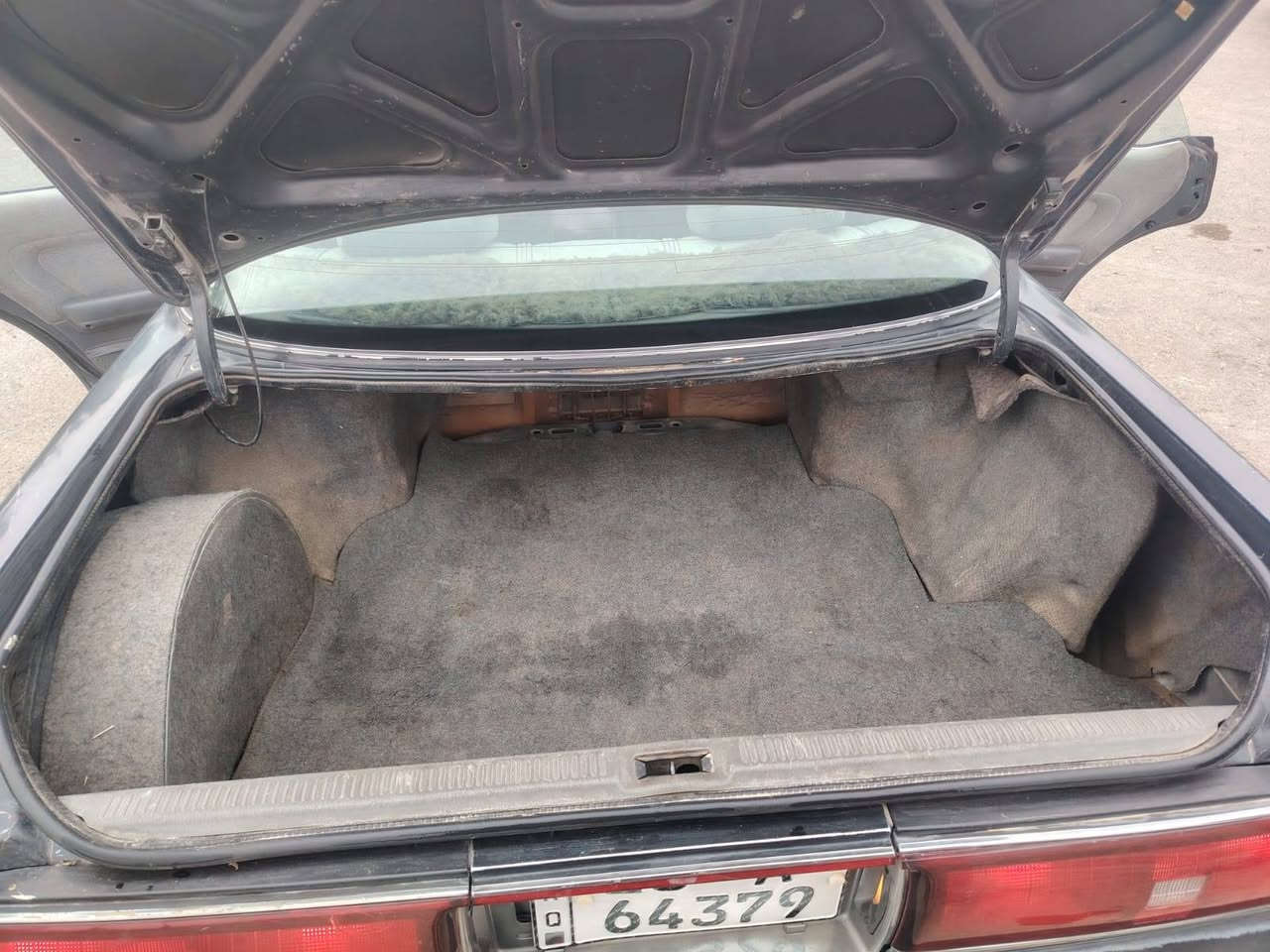 ياالله السلام عليكم 
مارك رقم انبار شرط التحويل
سياره بعده على البلاد فقط جراد ممبدله بيه اي قطعه
لا ضربه ولا صبغ كلشي موضح بالصور 
محرك ونجي 4 سلندر
كير محرك خير من الله 
سياره كهربائيات كله شغاله 
تجي وتفحص وشوف بعينك 
مكان السياره الانبار هيت 
السعر 45
رقم الهاتف ***********
