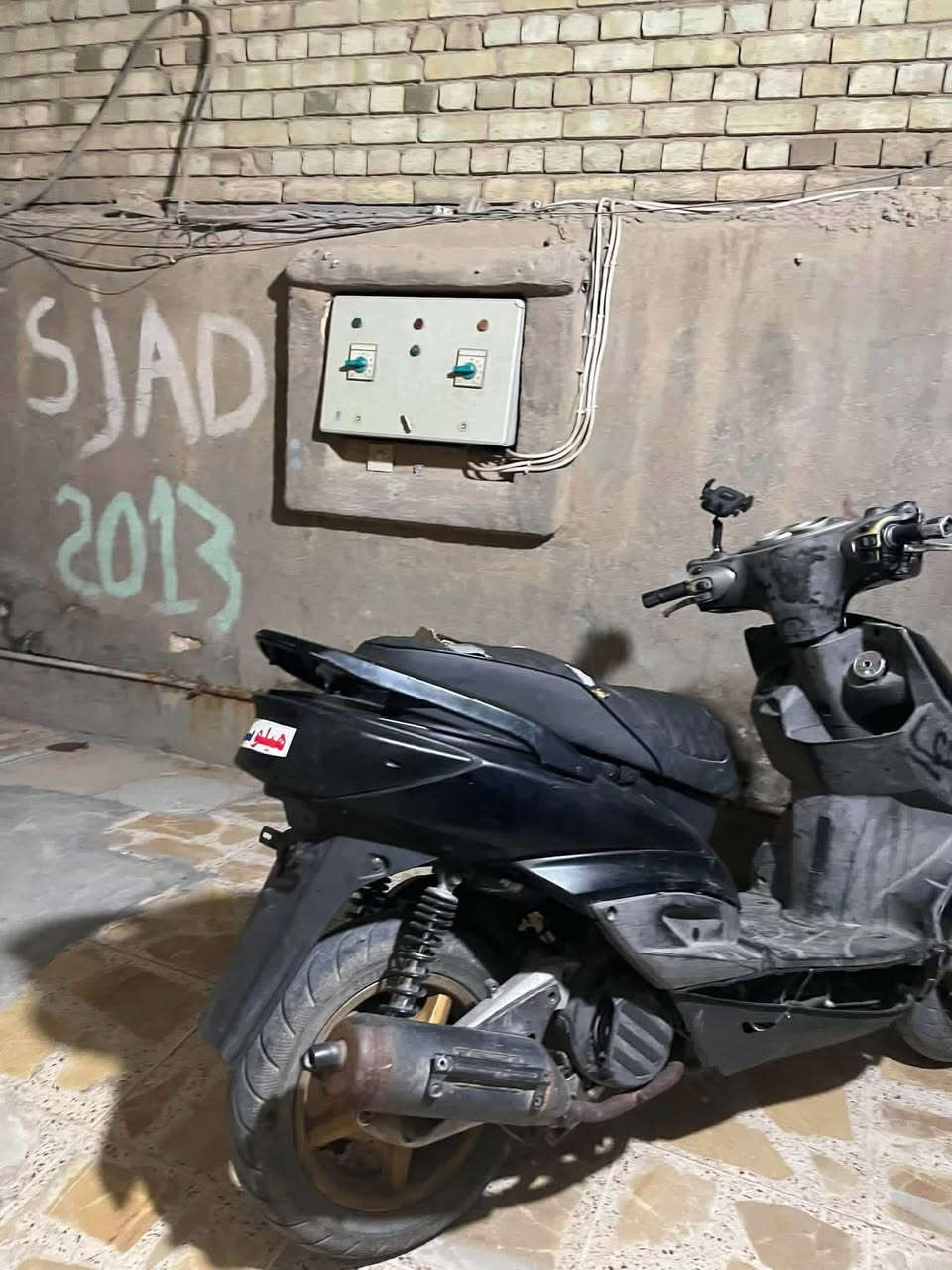 سلام عليكم
سكنس فحل نوزل 
مكينه خرسه تخبل بلادي
نكره سلف بكل وقت
كلجات رياضي
تايرات جدد
بريكات بلمكان
وياله ذهبي
كهربائيات شغاله 
لايت عالي ناصي 
لد صفاحيات ازرك وي السكن
قبق كور رياضي
شلعه تاكل لكاع ومعدل طياره
كفرات نضيفه 
نقوصاتها!!
مجمع اشاير
ودشبول يرادله تصليح بلوايرات فقط 
سعرها 500بيها مجال 
مكان الدوره ميكانيك 
رقم 
*********** واتساب
***********واتساب واتصال
