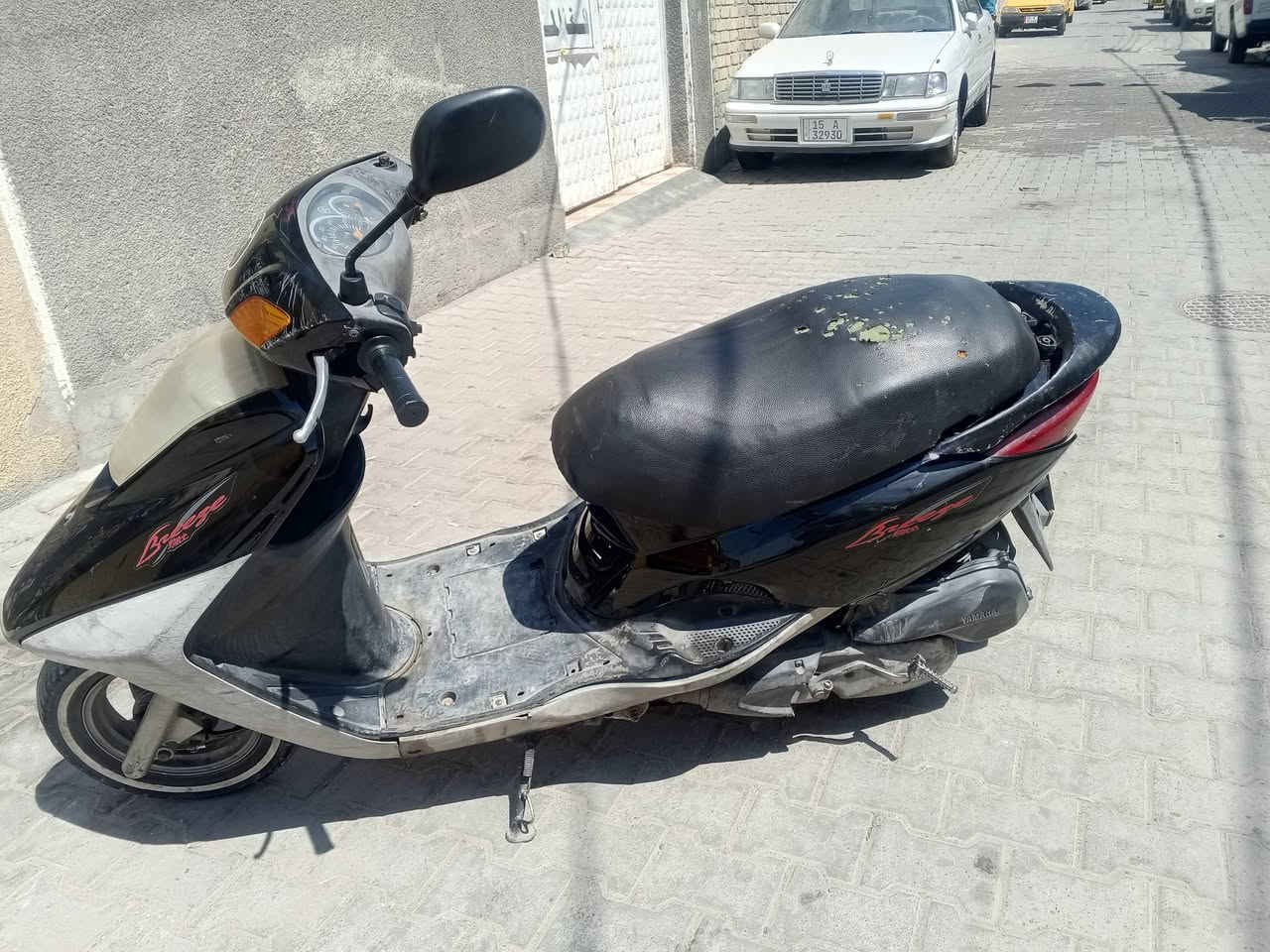 دراجه بريز سرعه140للبيع مكينه شغاله بيه صوت  تشتغل هندر ابيع كوم حديد السعر 250وبيه مجال مكان بغداد الشعب لاستفسار (***********)
