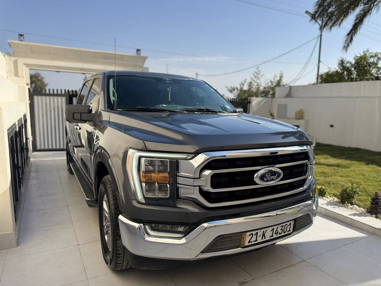 سلام عليكم للبيع فقط بدون مراوس فورد f-150 وارد امريكي ٢٠٢٣ محرك ٢.٧ تربو موصفات xle بصمه شغال جلد شاشه جبيره وباقي موصفات  ماشيه ٣٣ الف ميل بجم كبس بدون ايرباك رقم شاصي مرفق مع الصور رقم سليمانيه باسمي سعر ٣١٥ ومجال مكان ديالى / خانقين   للاستفسار اكثر اتصال ب رقم ***********
