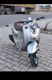 دراجه لل بيع عبد الحليم كلشي مابيه على فحص تشتغل نكره سلف و هندر للبيع...