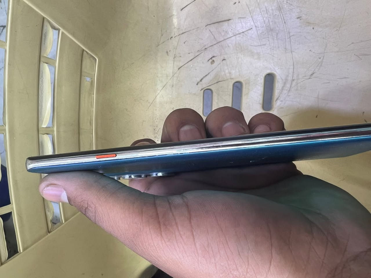 تكنو كامون 40 pro 5g
الذاكرة 256

الرام12+12

الشاشة 144هيرتز

الكامرة50ميگة بكسل

الجهاز يدعم الذكاء الاصطناعي/،.

+ضد المي

البطارية 5200ملي أمبير

 ببجي90فريم 

مكاني الموصل الأيسر (السعر
٣٢٥ ) وبي مجال حك جيتك العنوان بغداد الشماعيه ***********
