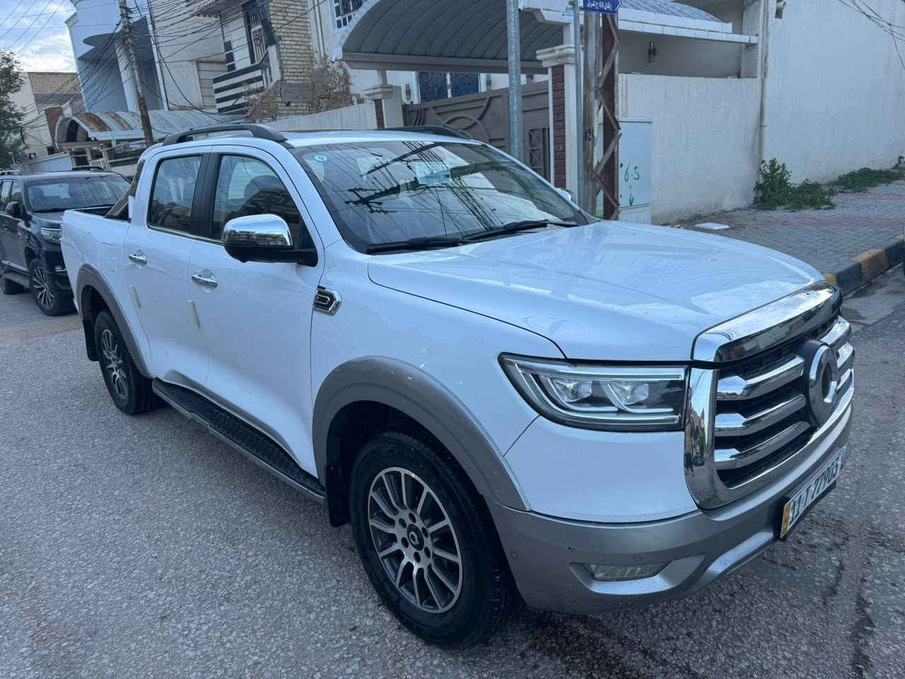 السلام عليكم
بيكم باور موديل 2021 فول مواصفات اعلى فئة (Luxury) بانزين 

رقم بغداد دولي 🇮🇶

بانزين✅

مكفولة كفالة عامة من كير ومحرك وصبغ السيارة بعدها بالضمان❗

ماشية : 76 الف كيلو متر KM

مواصفات السيارة :

محرك 4 سلندر 2000 تيربو (196) حصان  🐎 
كير اوتماتيك 8 نمر (ZF) الماني مع شفتات تبديل خلف الستيرن

فتحة سقف (سلايد روف)
درج لباب البدي بلادي

فور ويل دفع رباعي دبل اكسل
4 كامرات 360 درجة
بصمة عدد 2
تشغيل عن بعد 
تبريد قطعتين
نظام المحافظة على المسار 
نقطة عمياء
قيادة ذاتية 
مثبت سرعة تفاعلي بثلاث انظمة
نظام النزول من المنحدرات
السعر 160 وبيها مجال 
مكان السياره بابل 
للاستفسار ***********
