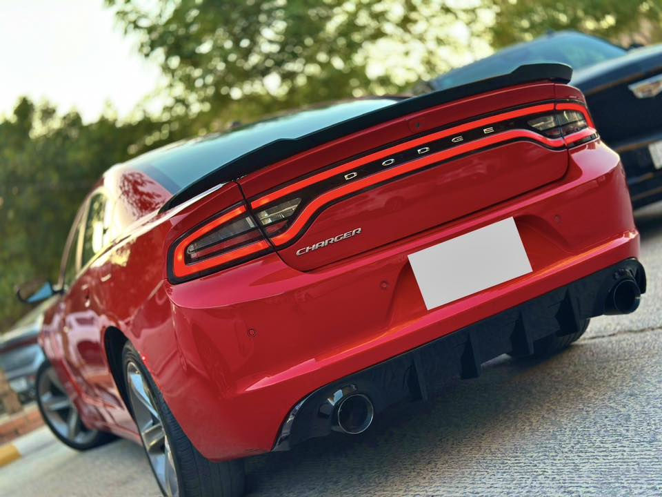 السلام عليكم جارجر موديل 2022 sxt plus للبيع فول مواصفات  

محرك 3600

فتحه سقف  

لون مميز احمر طماطي 
كشنات جلد
خزن اوضاع مقعد السائق
كشنات حار بارد  
كشنات كهرباء
مرايات قلاب
لايت زينون 
حساسات خلفية
تدفئة مقود
ويل كب حجم 20

رقم بغداد بأسمي  

السياره وارد أمريكي بدون صبغ وبدون تبديل وبدون ايرباك بيها بس بارد بسيط جاملغ الخلفي   

السياره جديده 

السلام عليكم جارجر موديل 2022 sxt plus للبيع فول مواصفات  

محرك 3600

فتحه سقف  

لون مميز احمر طماطي 
كشنات جلد
خزن اوضاع مقعد السائق
كشنات حار بارد  
كشنات كهرباء
مرايات قلاب
لايت زينون 
حساسات خلفية
تدفئة مقود
ويل كب حجم 20

رقم بغداد بأسمي  

السياره وارد أمريكي بدون صبغ وبدون تبديل وبدون ايرباك بيها بس بارد بسيط جاملغ الخلفي   

السياره جديده 

***********
