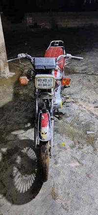 موطور للبيع موديل 2019محرك مبدل بستم ورنكات السعر 350وبي مجال 07891683...