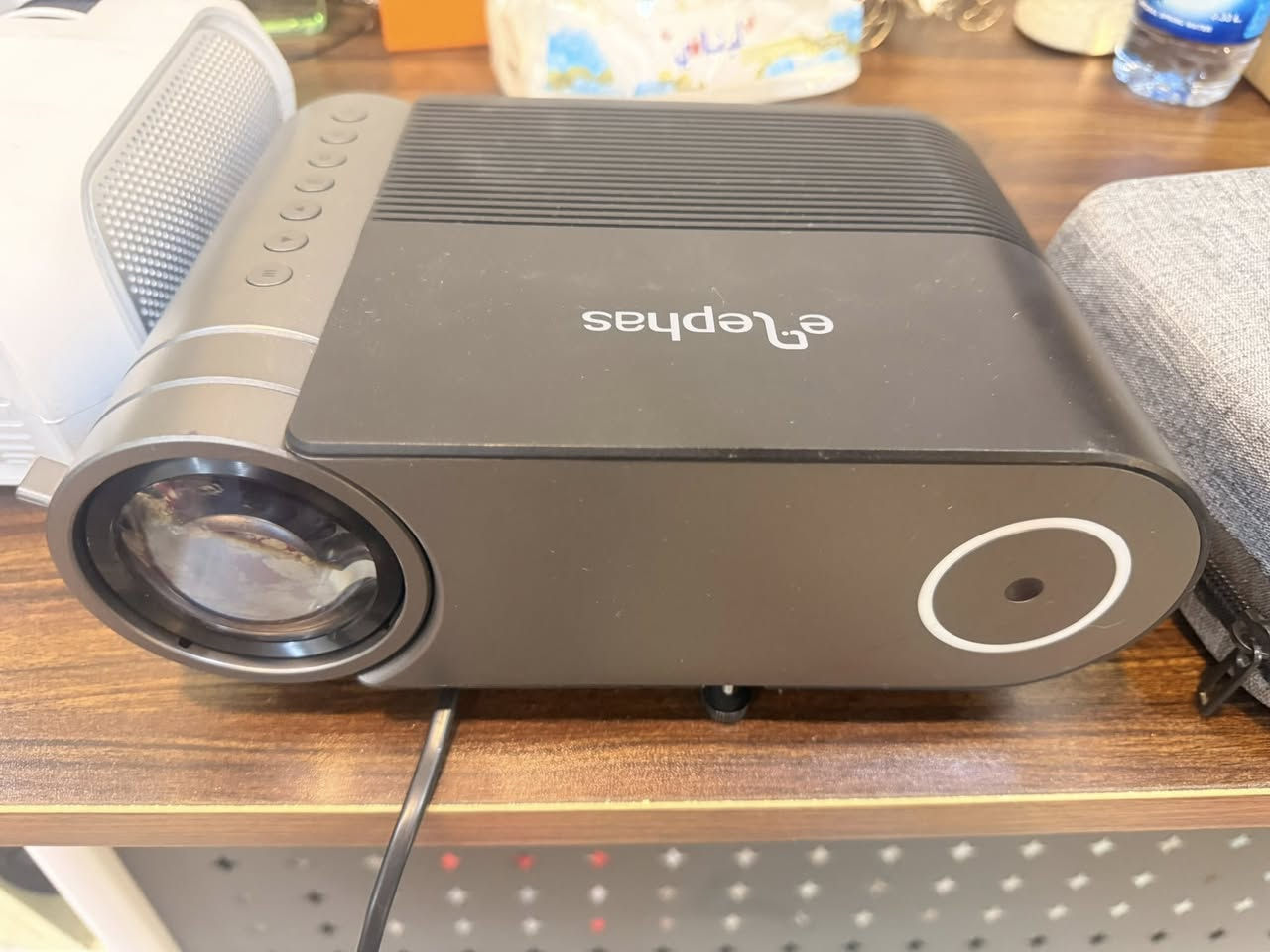 السلام عليكم
داتا شو 
لاسلكي وسلكي
يعمل بالاثنين 
السعر 
الاسود60
الابيض 35
للتواصل
***********واتس
او خاص
