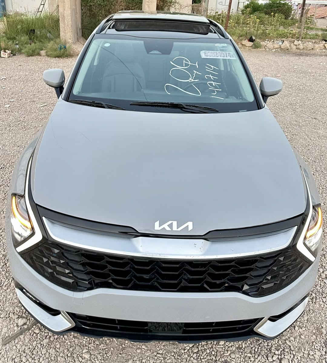 السلام عليكم سبورتج sx لون اسمنتي وارد امريكي حادث موضح بل صور صور مزادها بل منشور بدون ايرباك
موصفات لsxمعروفه
بنوراما
رادار امامي وخلفي
تحديد مسار قياده اليه
مثبت سرعه
كشنات جلد +تدفائه بل كشنات
شاشه متصله
قطعتين تبريد+تبريد بلاد شغال
سياره احله من صور
ماشيه ٢٤ الف ميل
السعر223 وبيها مجال بسيط 
موديل ٢٤
***********
