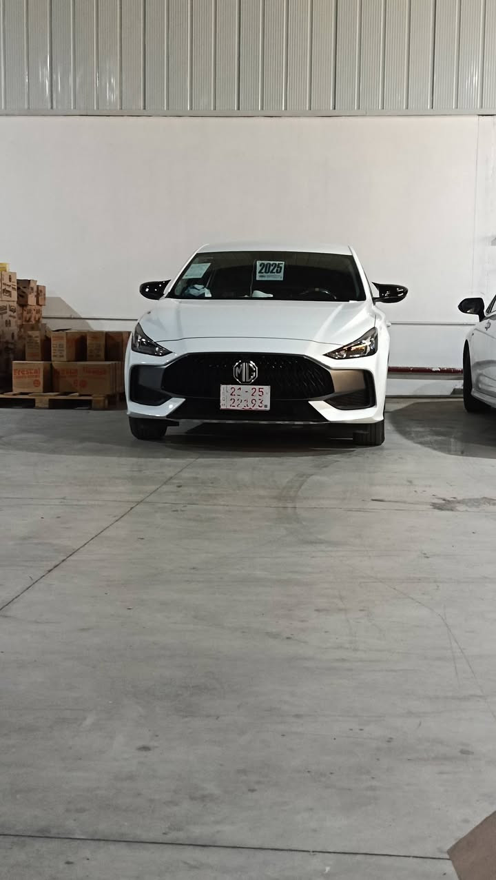 السلام عليكم ام جي جي تي 2025 سياره صفر ماشيه 4000 رقم سليمانيه بدون شخط واحد ما بيها سياره قليل طلعات بها جديده جيد جدا طابقها بالباب طلعات قليله السعر100 قفل 
***********
جير عادي
