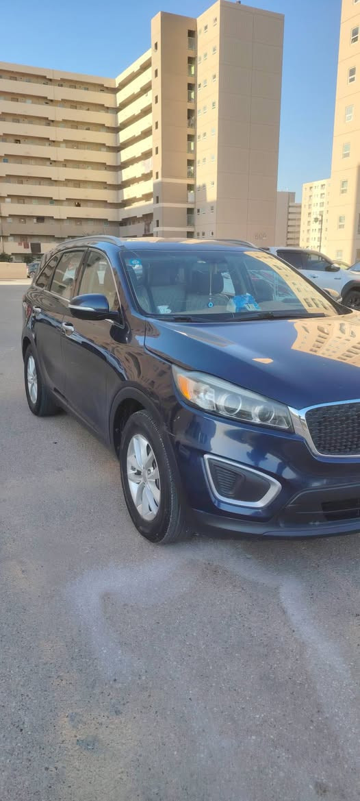 كيا سورينتو 2016 بغداد مشروع وطني  وارد امريكي ضرر خلفي بسيط بارد بلجاملغ الخلفي مكفولة من الحادث والصبغ ماعدى الدعامية الخلفية محرك اربعة 2400 خمسة راكب بيهة منضومة غاز تشتغل ماشي 96 الف ميل ، السعر 160 $  مكلف بلنشر للاستفسار ***********   مكاني مجمع بسماية
