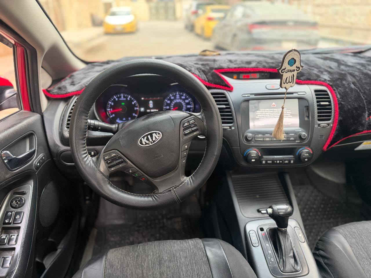 سلام عليكم كيا فورتي  ب103
‎2016 فول مواصفات واحد على واحد   السياره حادثه من امريكا شفه البنيد  وهنا بلعراق بيه جاملغ الأمامي الأيسر مبدل وربع الجاملغ الأمامي الأيمن مصبوغ  ولسياره كير والمحرك والصدر والتبريد كفاله وفول مواصفات واحد على واحد محرك 2000 GDi 
السياره موصفاته 
بصمه 
تحكمات ستيرن 
شاشه جبيره 
فتحه
كشن كهربائي  وذاكره وتخزين 
الكشنات تدفئه وتبريد 
الإستيرن تدفئه وتبريد 
كشنات جلد   
مرى شفط  
وبعد هواي مواصفات يعني إذا اكتبهن تصير هوسه عليكم  ( فول مواصفات واحد على واحد ) السياره ماشيه 88 الف ورقمه بغداد الإنكليزي الجديد باسمي تحويل ثاني يوم ومشروع وطني 
وسعره ب103 وبيه مجال حك الجيه والعمله 
ابورضا 
*********** بغداد, العراق
