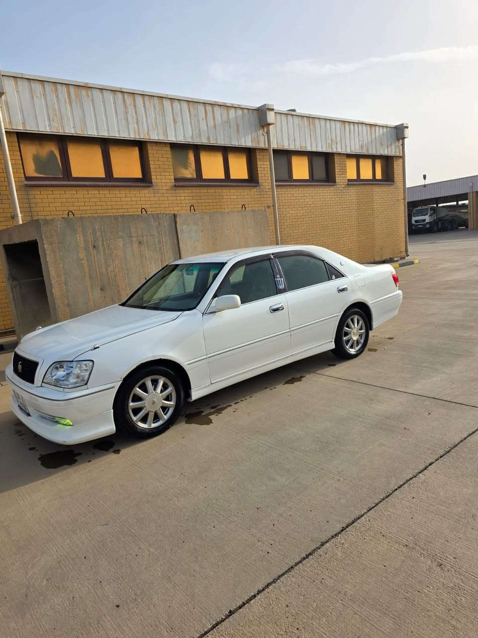 كل عام وأنتم بخير ملّكه للبيع مديل 200 رقم نجف بسمي سنويه بيه 3 سنوات بيه كصه قماره سيارة جاهزة من كل النواحي مال بيت سعر 115 وبيه مجال للطيبين عنوان بصره حي الحسين ع حيانيه الاستفسار الاتصال ع الرقم ***********
