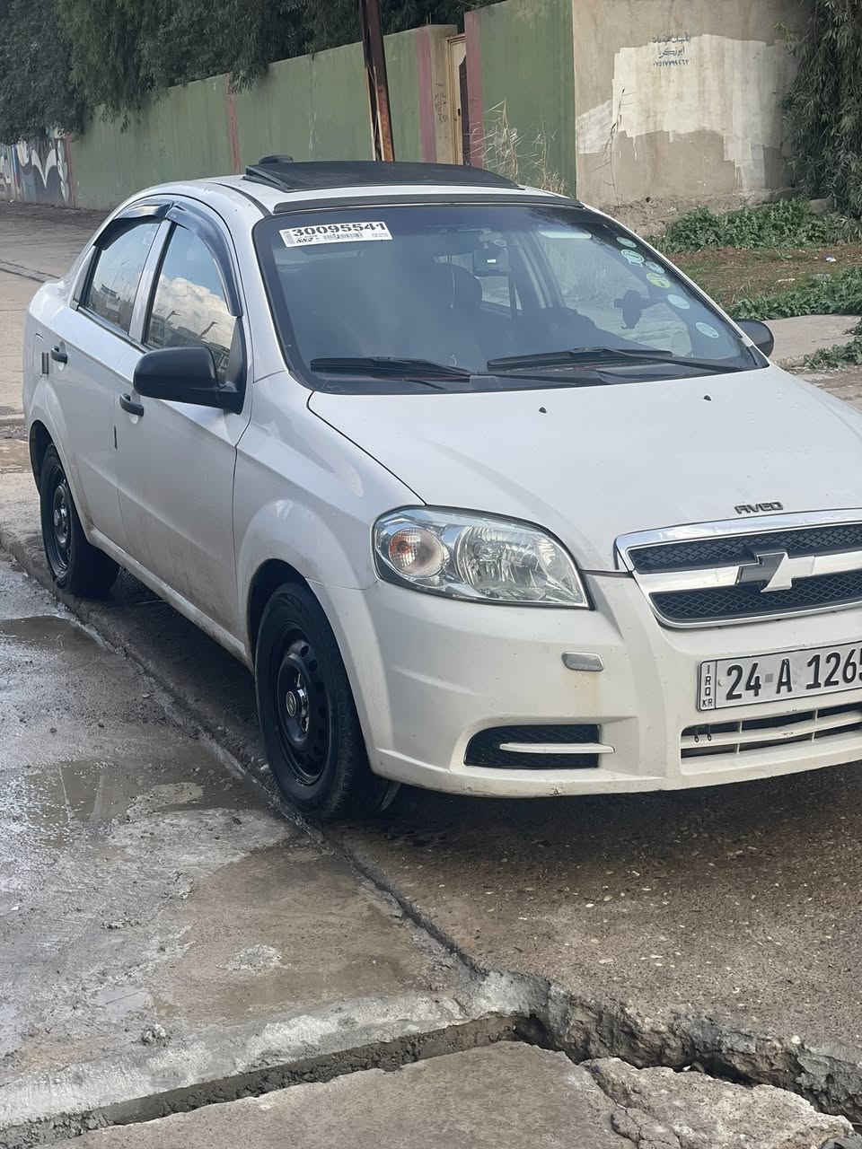 السلام عليكم أفيو للبيع موديل ٢٠٠٨ السياره آكلين بدون صبغ و بدون دعم رقم دهوك مصطره السياره على وضع الشريكه السياره محركها دبل كمشفت و كير و محرك شرط السياره دخلها اسود سعر ٧٢ و بي مجال 
***********
***********
