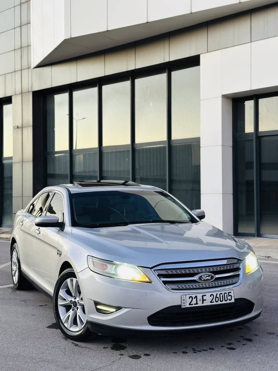 فورد تورس
موديل 2012 
لون سلفري
مواصفات SELفول 
داخل ابيض 
كشنات جلد+تدفئة+ كهرباء
كلين تايتل بدون صبخ بدون بارد 
 محرك گير شرط حدادية تخم تاير كهربائي كلة جديد شرط الفحص
سنوية لوحة جديد الحد 2029
السيارة بدون نقص 
مكان سليمانية 
سعرة 118 ومجال 
***********
