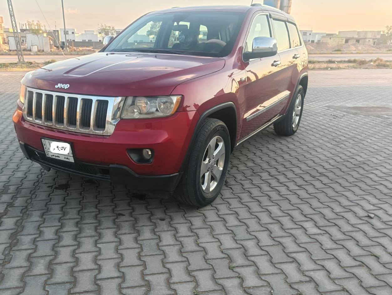 بيع سريع 
جيب شيروكي 2013 خليجي فول مواصفات مكفوله عدا بنيد بدون دواخل شرط الفحص سياره جديده بالكرتون احلى من الصور او جاهزه من كلشي مكينه أو كير ع الفحص حداديه حلوه تبريد ثلج بدي يخبل لا شخوط ولا رصعات محرك 3600 السعر 154$ مستعجل ع بيعها الشراي يتصل ***********
