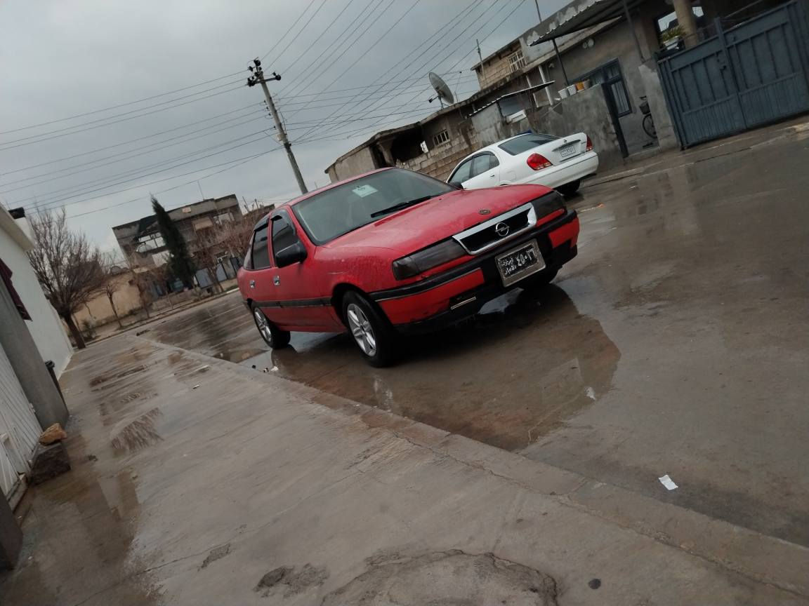 سە رە تا بە ناوی خودا ئۆپڵ مۆدیل 1994گیر مە کینە هه موو گیانی بە شەرت لە سەر دە قی شەریکە مەوەتەوە هه موو گیانی باوەڕ بکە تا لی نە خوری نازانی چی تامیکی هه یە پیشو دوای کە پسە دە عمو لیدراوی نییە موسو بڕاوەو رزیوی بە شەرت 4تایەو ویلی تازە 8ڕۆژە بۆی بەسرەواوە لایت فڵجەگەرمی هه موی شەریکە 
تا سەیری او سونوقی نەکیت نازانی چی سە یاریەکەو چۆن لە سەر دەقی شەریکە ماوەتەوە هه موو گیانی بەشەرت ئە فرشم لی بیمنەتم ماڵەکە زۆر بە پاکی ماوەتەوە سەنەویو وەکالەت بە شەرت سەیرەکە لە بەر چواوە وەسفی ناویت 

نرخی سە یارەکە 14گڵاو معامەلیکی براینە قەرزو قستم نیە گۆڕینەوەش ناکەم 
***********
وەتسئەپ فایبەر السليمانية, العراق
