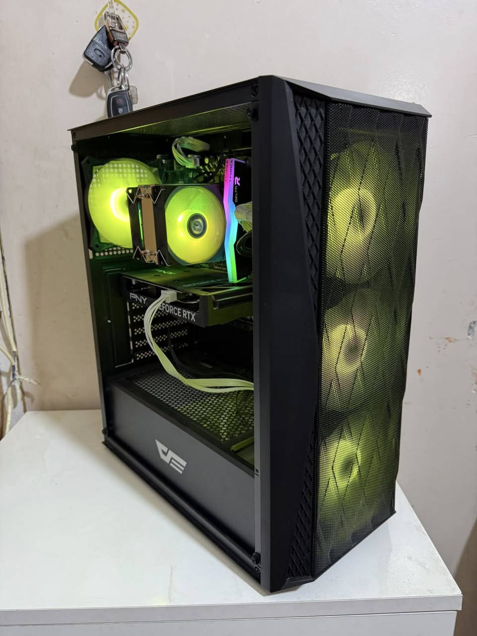 تحية طيبة اصدقائي (( فقط كيس للبيع ))
الحاسبة جداً نضيفة وحرارة قطعها لوز

cpu i5 12400f
gpu RTX 4060 8g pny
M.b h610m asus prime 
Ram 16 2x8 3200 t force rgb
ssd 1t lexar
pus 850w Roket white 
case antec 4fan rgb 
 
السعر 990 الف مكاني بصرة ومتوفر توصيل


**إذا كنت صاحب هذا الإعلان وتريد حذفه لأي سبب، رجاءا أرسل رسالة إلى الدعم الفني**