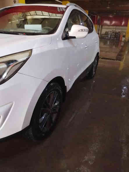 توكسان موديل ١٦ كفالة عامة من تبديل وصبغ بيها تكحيل بالبنيد رصعة اقل الأصبع بسبب الرش بهوز الماء إدامة كاملة للكهربائيات وإدامة للبلكات وبخاخات تبديل راديتر مؤوسسة سيارة جاهزة من كلشيء السعر ١٦٣ السيارة اني المالك 
رقم الموبايل بي واتساب واتصال ***********
