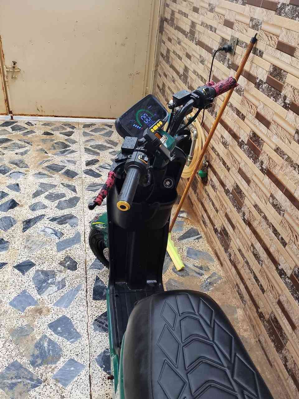 السلام عليكم ماطور ار ار 9 كله شرط ست بطاريات بس بي كم جلخ السعر 550 وبي مجال
***********
