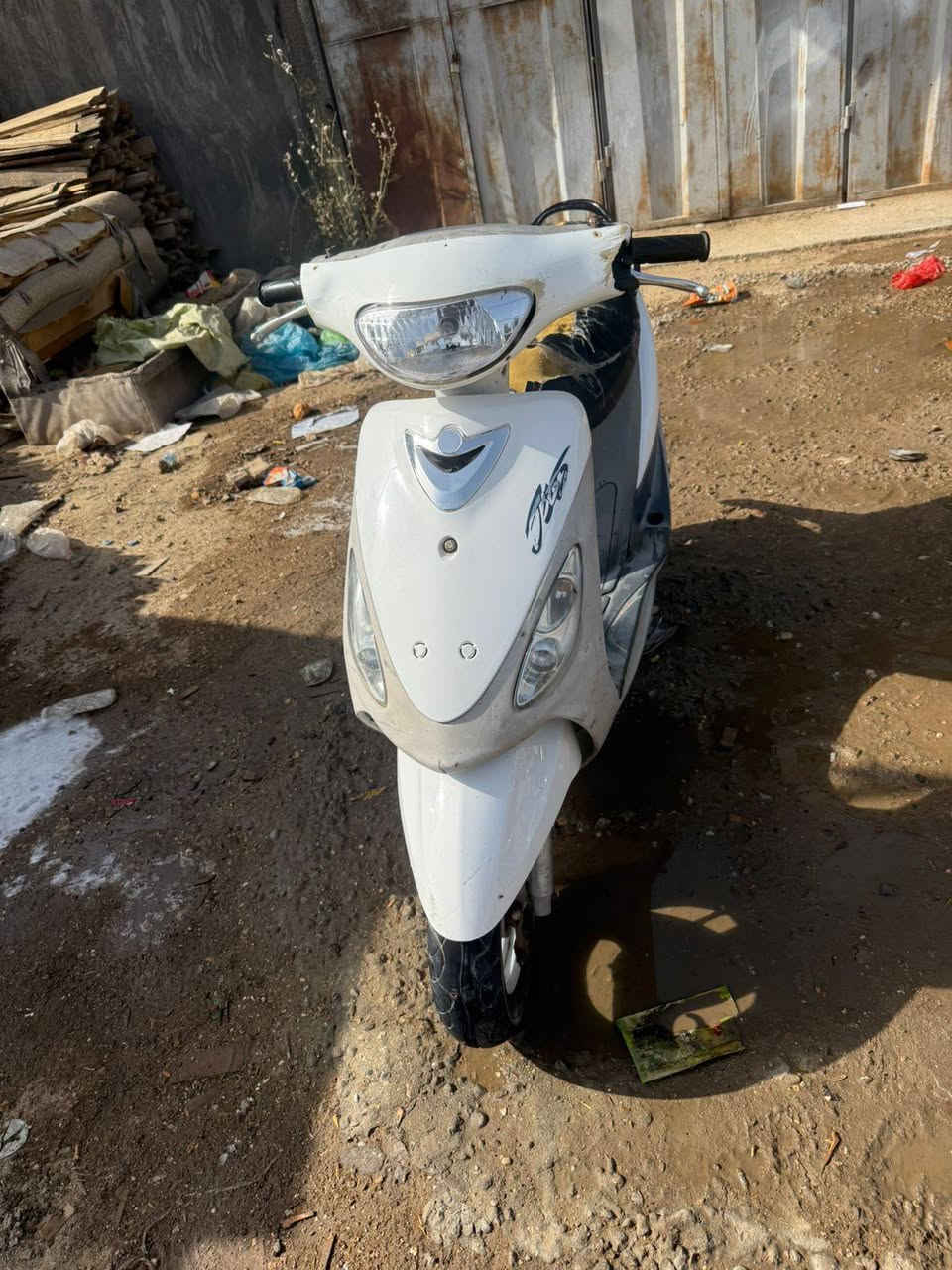 يا الله ماكس منغولي دراجه بلادي برغي مامفتوح بيها  
محرك بلادي بلادي جيب فيتر وتعال مكاني حله قرب جسر الهنود  سعره(600) بيها مجال قليل جماعت ٥٠٠ مابيع


**إذا كنت صاحب هذا الإعلان وتريد حذفه لأي سبب، رجاءا أرسل رسالة إلى الدعم الفني**