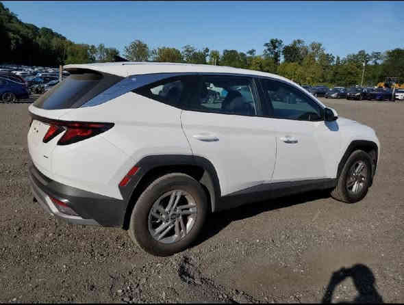 #بيع_مباشر
🚘 نوع السيارة: Hyundai Tucson 
🔹️الحادث / الضرر : كما موضح بالصورة 
🔹️الموديل : 2025
🔹الفئه SE
🔹️ السعر : 129
#ملاحظة/ بل أمكان أدخال السيارة على كتاب الشهداء
🔹️ سعر ألنقل : حسب الولاية 
🔹 مدة وصول المركبة / من شهر ألى شهرين 
_________________________________________
#مسؤوليتنا
1- نوفر لكم شراء السيارات مباشرة من مزاد #كوبارات_IAA الامريكي باسعار مناسبة
2- نوفر لكم انسب اسعار الشحن حسب الولاية
3- نوفر لكم النقل الداخلي والخارجي ووصول السيارة الى ام قصر او دبي جبل علي أو إلى منفذ أبراهيم الخليل حسب رغبة الزبون
4- بعد وصول السيارة بامكانك التعقيب ودفع الرسوم الكمركية عن طريق مكتبنا او عن طريقك حسب رغبتك   
5- يتوفر ايضا تقرير #كارفاكس لمعرفة الاضرار والحوادث السابقة اذا رغب الزبون بذلك قبل شراء السيارة  
للاستفسار: الاتصال على الرقم 
📞*********** 

#العنوان_بابل_ابو_غرق_بداية_شارع_الإمام
