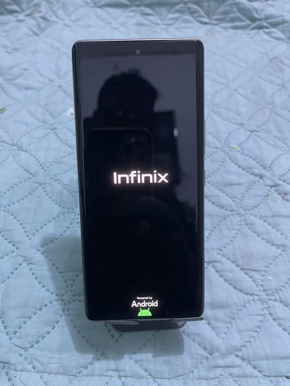 سلام عليكم من رخصه الادمن                                تلفون للبيع انفنكس نوت50S 5G ذاكره256والرام الداخلي16شاشه منحنيه شريحتين بصمه شاشه نظافه الجهاز 99‎%‎بدون ملحقات تلفون مواصفاته كلش حلوه شاشه فول HD غني عن التعريف السعر 275وبيه مجال قليل مكاني كربلاء 
***********

