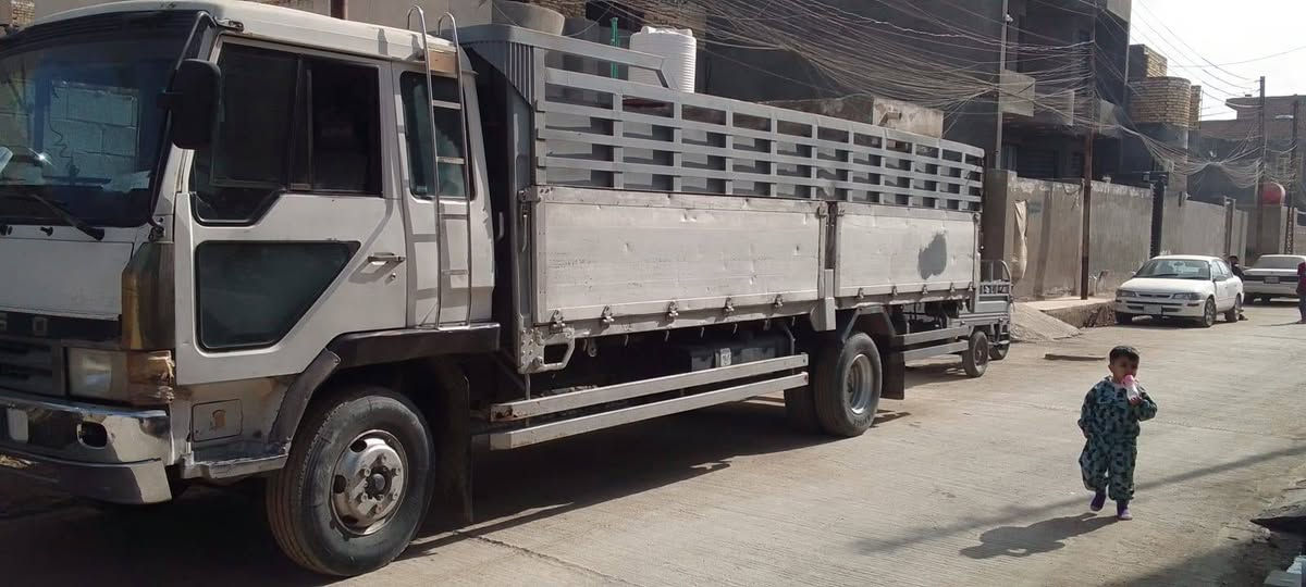 السلام عليكم فوزه للبيع سياره جاهزه طول 6 وربع مطوله شبرين مديل 95 رقم انكليزي سنويه ل28 اخوان السعر 105 وبيه مجال مكلف بالنشر لاتعلق ولاتراسل اتصلو عل صاحب السياره ***********/***********
