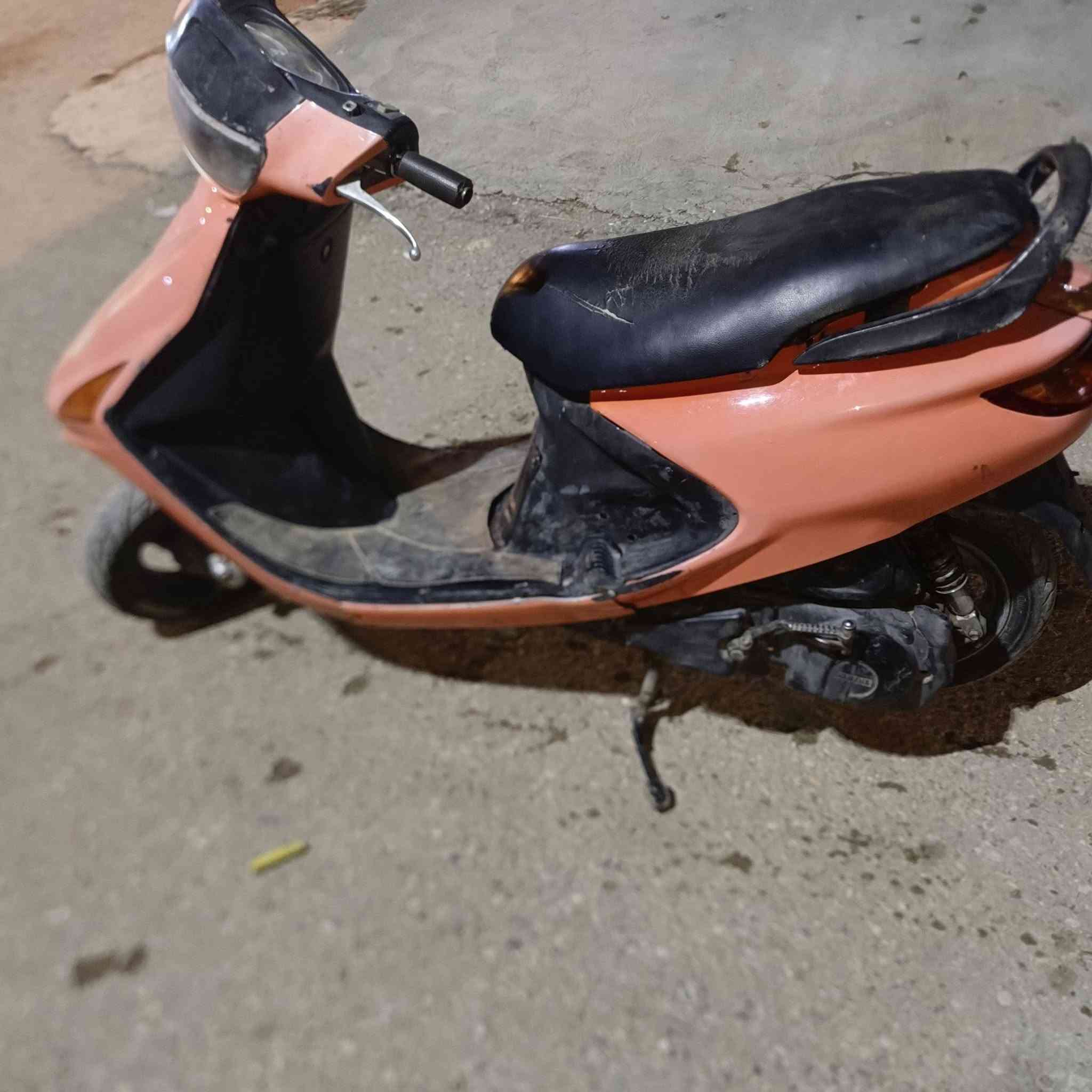 سلام عليكم دراجه كامله مابيه نقص اي شي كهربائيات كلها كامله لايت عالي ناصي اشاير يمنى يسرى باقي مكينتها خير من الله سعر 200بيه مجال مكاني ديالى بقعوبه تحرير رقم هاتف ***********
