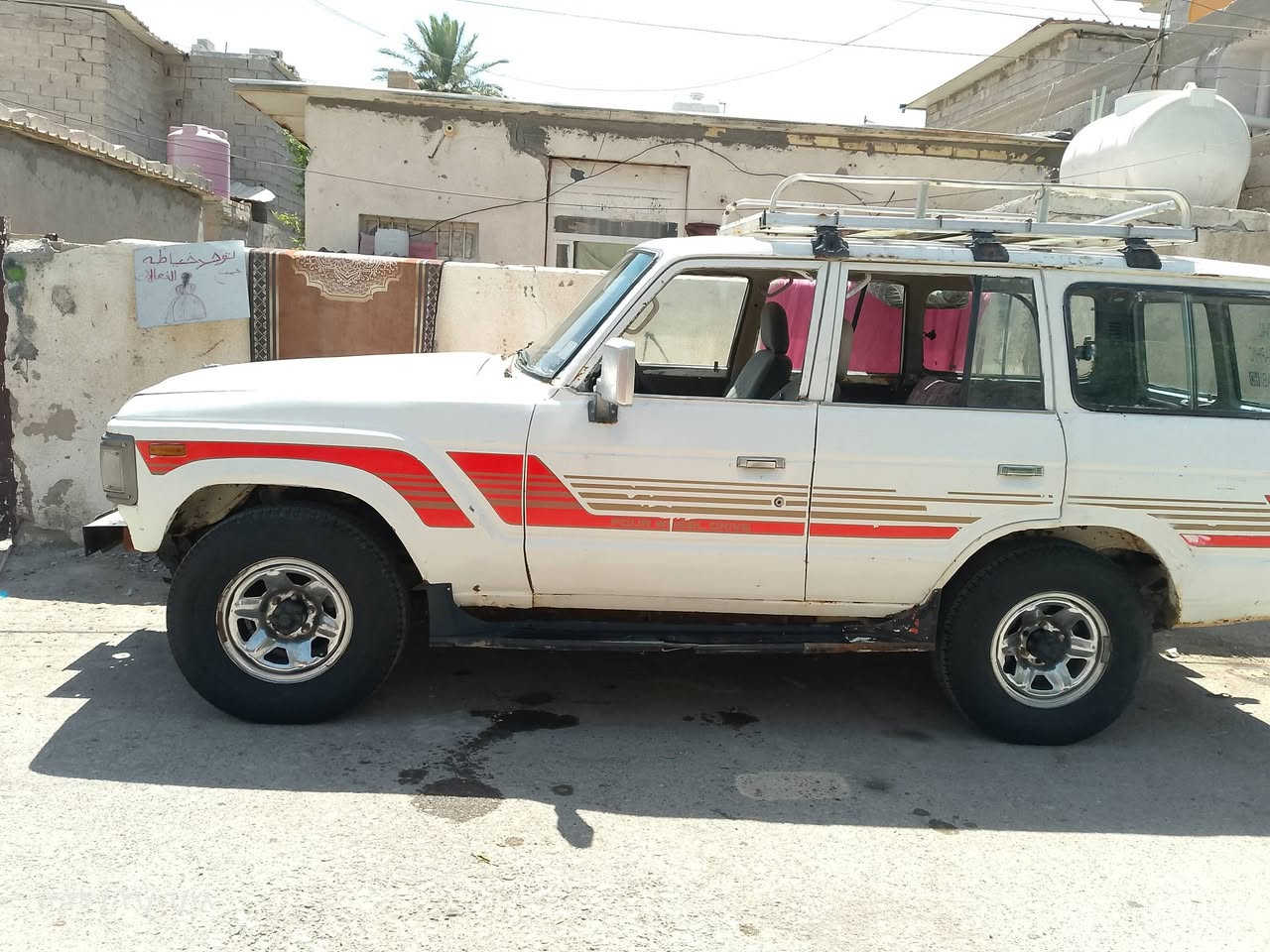 السلام عليكم لاندكروز 1984 بلاديه دفع رباعي مكينه كير خير من الله السعر 30 وبيه مجال مكاني بغداد جسر ديالى القديم والتفاصيل علا هاذه الرقم ***********
