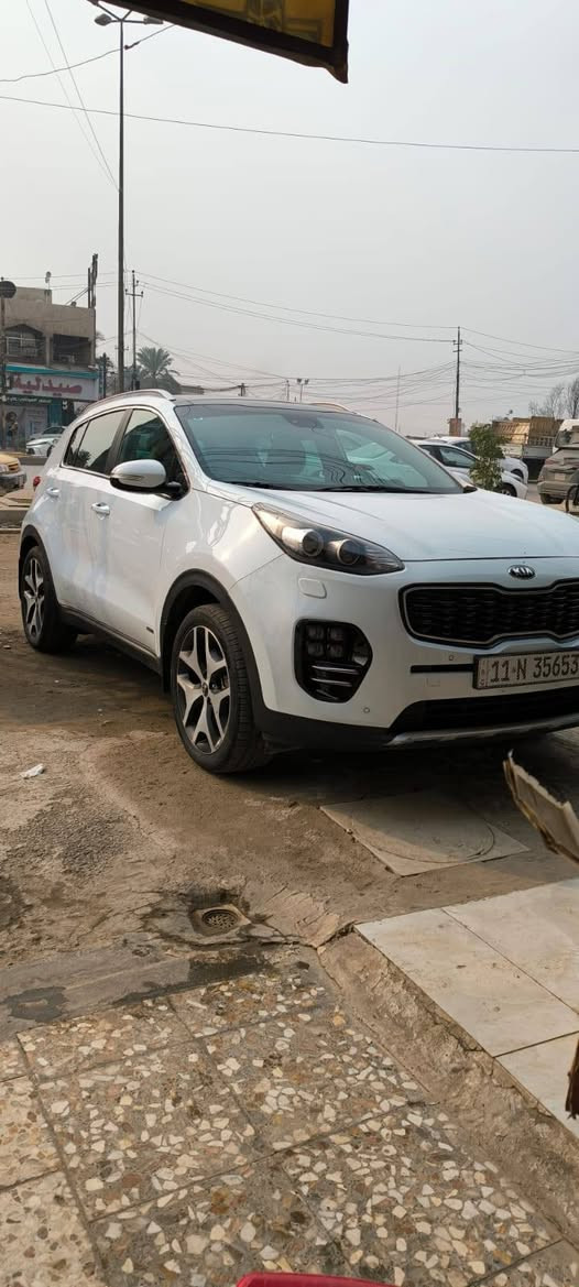 سلام وعليكم
للييع سبورتج ١٦ خليجي
سونر واضح اماَمك
مواصفات فول ١ ع ١
سعر ١٧ونص
عنوان بغداد زعفرانيه
رقم تلليفون***********
