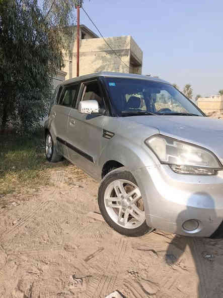 كيا صول ٢٠١٠ وارد امريكي ضربتها جنطة و جاملغ خلفي نفسهن مصلحات بالعراق بيها جاملغ امامي و و شوية من الباب بيها صبغ قطع ابيع حزام رقم انبار باسمي سنوية لل ٢٠٢٩ مكينة كير تبريد صدر كلة نضيف للتستفسار اكثر الاتصال ***********
مكاني بغداد عرضها ٨٢ وبيها مجال بغداد
