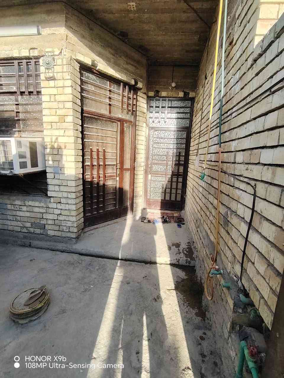 بيت للبيع في منطقة الكرغوليه السايد الواحد قرب مول الأمراء  المساحه 90 متر السعر 58 وبي مجال الاستفسار عن هذا الرقم ***********
