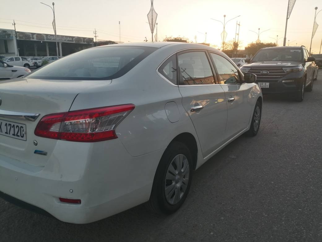 سيارة للبيع نيسان سنترا ابيض خليجي موديل ٢٠١٤ رقم سليمانية سنويه ورقم جديد بيها صبغ هلال جاملغ خلفي بيها تعديل بارد باب خلفي وجاملغ امامي سكن تعديل ١٠سم محرك ١٦  مامفتوح لاصرف ولابخار كير اوتوماتيك مامفتوح /
مواصفات 
1_قطعتين تبريد مركزي
2_ABS
3_حساس خلفي
4 _كير اوتوماتيك
السعر 104 $بيها مجال للشراي 

الشراي يتصل على الرقم *********** مامتواجد
 على الفيس كركوك, العراق
