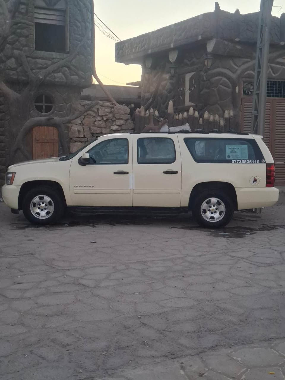 السلام عليكم 
شوفر سوبر بان 2008 خليجي طبله عداد 200 دشبول عربي جرص بل 120 ادگ
حداديه تخم تاير كير محرك تبريد كله بوضع الشركه كفاله كفاله  مابيها نقص فيوز 
رقم وهزه جديد رقم بغدا. الدولي بسمي 
مصفره غرمات 
خطها بغداد _بصره 
مكان كربلاء 
*********** كربلاء, العراق
