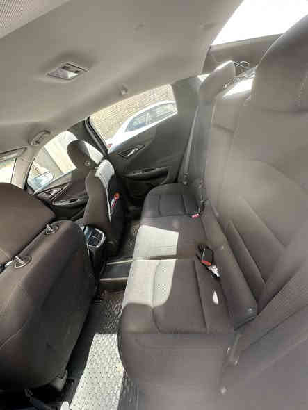 ماليبو 2023 
السعر 160 ورقة وبيها مجال
ماشية 45000 
صور الحادث مرفقة مع الصور 
( شرط الفحص ) 

مواصفات LT
تشغيل عن بعد
بصمه تشغيل
رادار
كشنات اماميه تدفئة فقط
كشن السائق فقط ( كهرباء ) 
جام تنزيل اوتو 
تحديد سرعه
مانع انزلاق
هاند بريد دگمة
تبريد بيانو
اوتو ستوب
تبريد قطعتين
تحكم ستيرن جهتين
ويل كب
شاشة كبيرة 

رقم اربيل 
تحويل ثاني يوم 
(شرط الفحص )
***********
