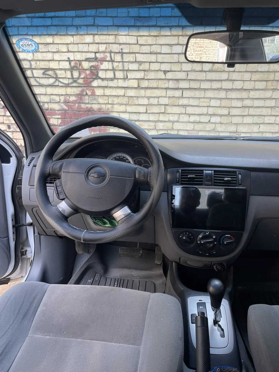 السلام عليكم 
اوبترا 2010 رقم سليمانيه بأسمي سنويه ل2030
كشرها نظيف صفاحها موس بچم كبس  كما موضح بالصور
گير مكينه بالچيس تبريد ثلججج
بيها قبق الجنطه مصبوغ فقط الباقي كفاله
مكانها حله  للتواصل ***********
الخاص ايضاً مفتوح
السعر 88 قفللل 
(اذا ماعجبك السعر ادعيلنه بالرزق موجودات سيارات هواي حتى ب50 تحصل )
