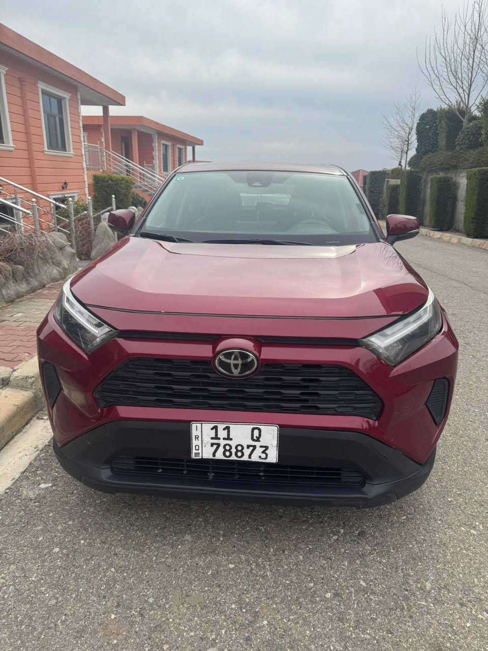 RAV4 2023 LE
ماشيه 100الف كيلو 
ضرر موضح بلصورة جنطه باب تبديل وكلير جاملغ سايق
السيارة سويج مواصفات le معروفة 
رقم بغداد السعر المطلوب 210  للاستفسار ***********
 مراوس حسب
