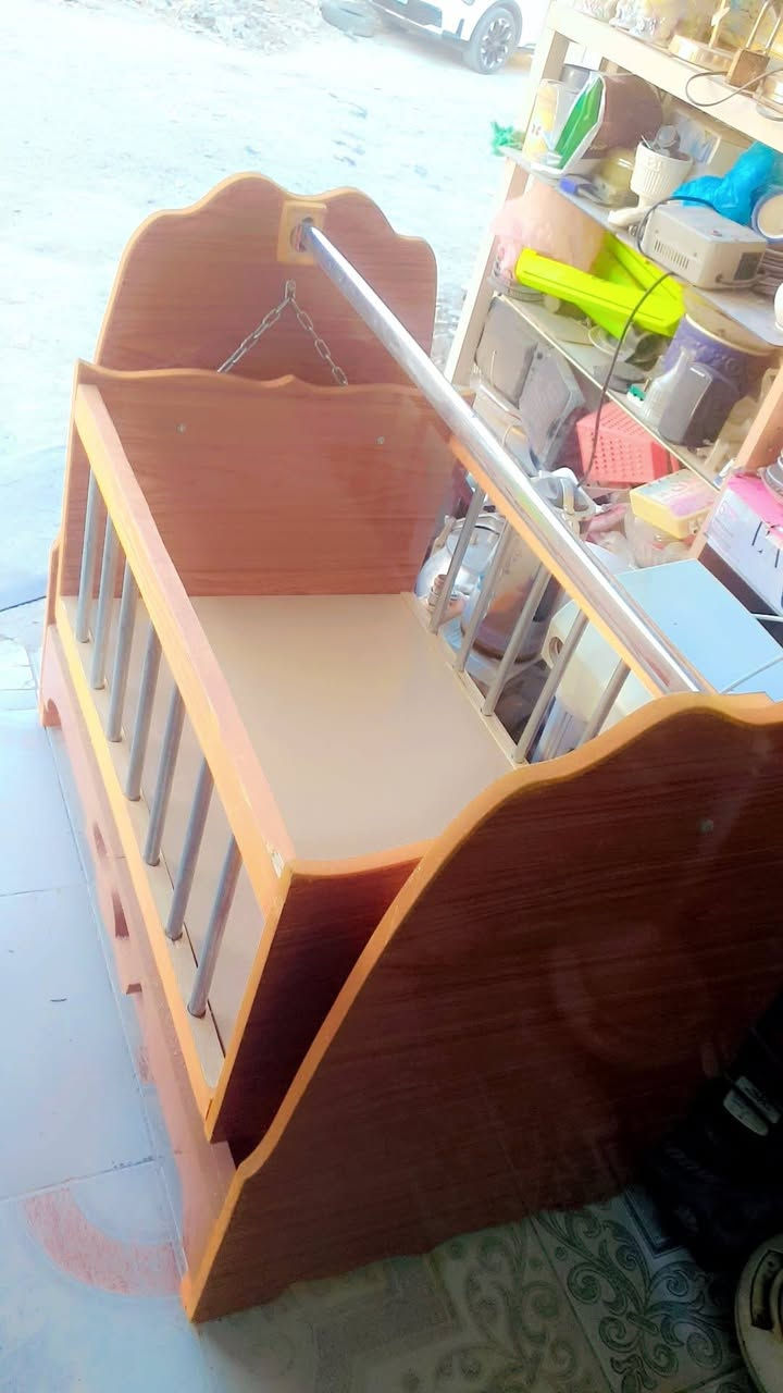 سلام عليكم اخواني واخواتي عندي هاي الغراض للبيع كلمن اوسعره والسعر على الخاص اورقمي ***********
