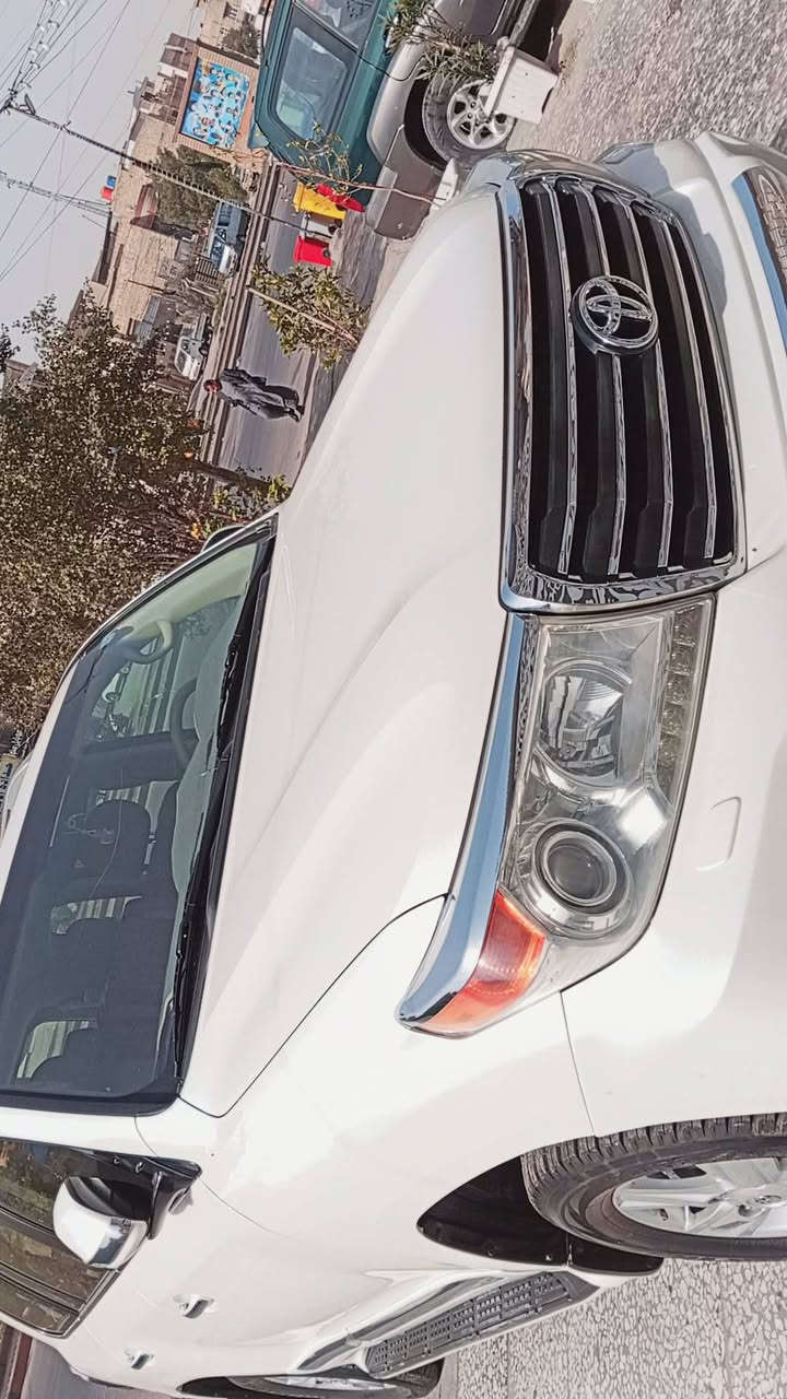 لاندكروز موديل 13 بريم صدفي نظيفه حيل مال بيت استخدام شخصي جلد حساسات فتحة تشغيل عن بعد ترحيب تخم تاير اصلي زنون  وسونار بين كل شي محرك كير مكفولات السعر 375 وبيها مجال ان شاء الله هاتف ***********
