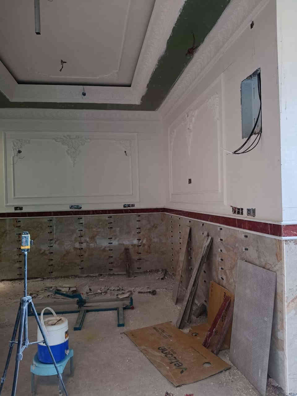 السلام عليكم ورحمه الله وبركاته خلفه سراميك شرط درجه اولى التزام بالعمل شغل مخافه  الله خاص مفتوح مكاني ناصريه
***********
